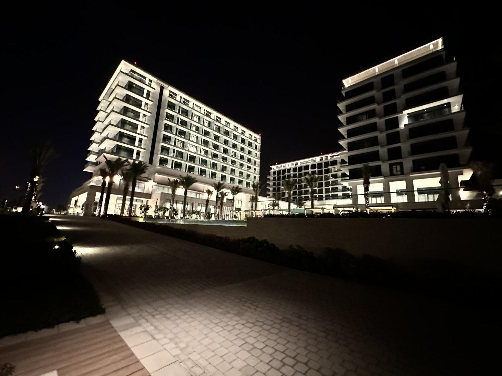 Address Bahrain Apartment *