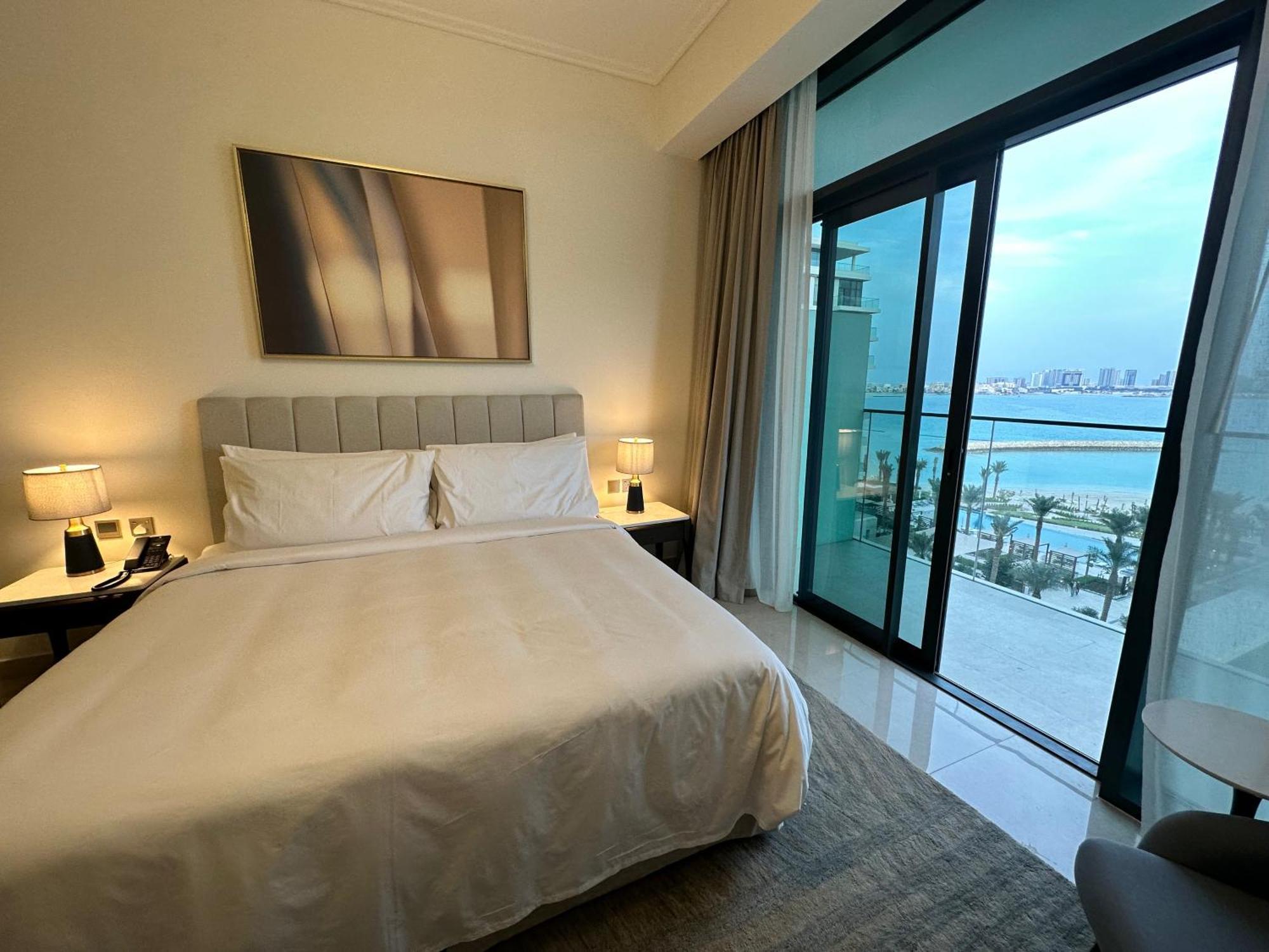 Address Bahrain Apartment *